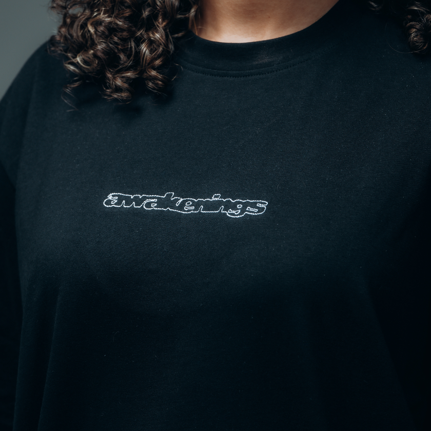 003. T-shirt Blurred A black oversized fit