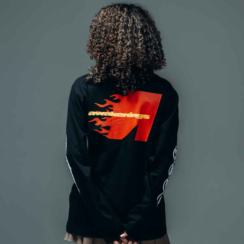 007. Longsleeve Flame A black