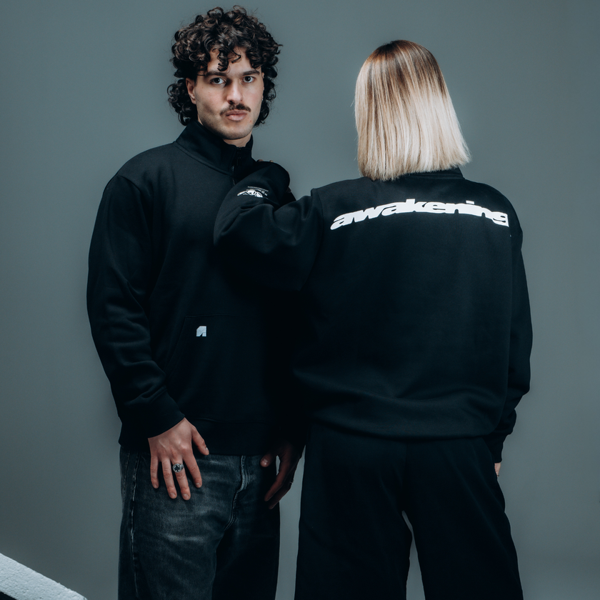 023. Half Zip Black oversized fit