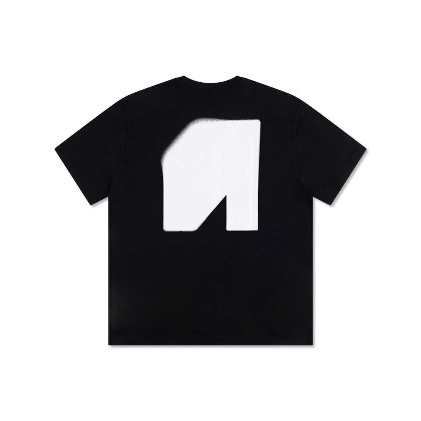 003. T-shirt Blurred A black oversized fit